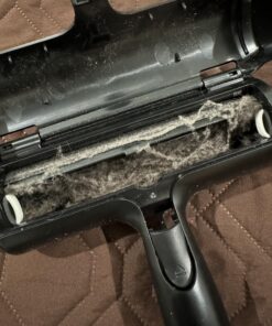 Chom Chom Roller Pet Hair Remover and Reusable Lint Roller - Black ChomChom Cat and Dog Hair Remover for Furniture, Couch, Carpet, Clothing and Bedding - Portable, Multi-Surface Fur Removal Tool 32 71m EuOwouL