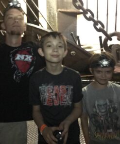 EverBrite 5-Pack LED Headlamp, 4 Lighting Modes, Pivoting Head with Adjustable Headband, Perfect for Running, Camping and Hiking, Batteries Included 33 71m3KHlIhSL