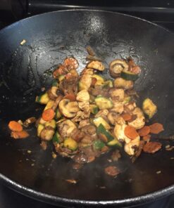 Lodge BOLD 14 Inch Seasoned Cast Iron Wok; Design-Forward Cookware 35 71mLpp3eu7L