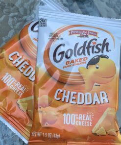 Pepperidge Farm Goldfish Cheddar Crackers, 1.5 oz. Snack Packs, 30-count Multi-pack Box Cheddar 30ct 34 71mVOqtWK4L