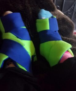 Brownmed - Polar Ice Foot/Ankle Wrap - Compression Foot & Ankle Ice Pack Wrap - Reusable Ankle & Foot Ice Wrap - Flexible Ice Packs for Injuries - Black 18 71meWJzaD7L