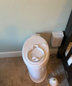 Ubbi Steel Odor Locking, No Special Bag Required Money Saving, Awards-Winning, Modern Design, Registry Must-Have Diaper Pail, White 44 71mp48lnQuL