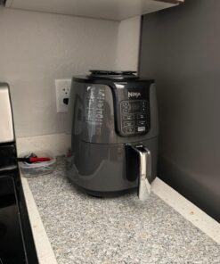 Ninja AF101 Air Fryer that Crisps, Roasts, Reheats, & Dehydrates, for Quick, Easy Meals, 4 Quart Capacity, & High Gloss Finish, Grey 49 71mvug7D7dL