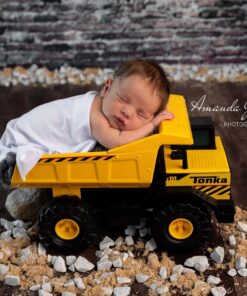 Funrise Tonka Steel Mighty Dump Truck, Yellow, Black, 10.25" x 16.75" x 7.75" (902050AZ01) Single Frustration-Free Packaging 34 71nIBv5yJiL 1