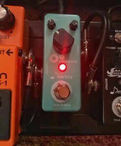 Donner Fuzz Pedal, Stylish Fuzz Guitar Pedal, Classic Mini Fuzz Pedal for Electric Guitar True Bypass Green Fuzz 45 71nNvzCq4jL