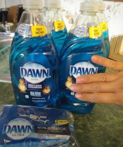 Dawn Ultra Dishwashing Liquid Dish Soap (4x19.4 Fl oz) + Non-Scratch Sponge (2 Count), Original Scent 77.60 Fl Oz (Pack of 1) 36 71nYsiv0ybL