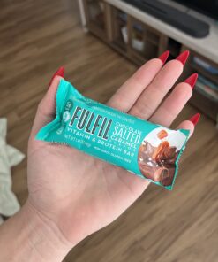 FULFIL Vitamin and Protein Bars, Chocolate Salted Caramel, Snack Sized Bar with 15g Protein and 8 Vitamins Including Vitamin C, 12 Counts 12 Count (Pack of 1) 25 71nrO9m lL