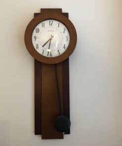 Bulova C3383 Avent Pendulum Deco Wall Clock, 18", Walnut/Mahogany 21 71nveXfVCnL