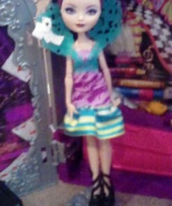 Mattel Ever After High Way Too Wonderland High and Raven Queen Playset, 6 years and up 50 71nxntHLSPL