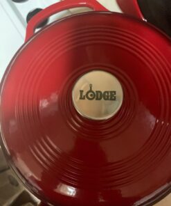 Lodge 6 Quart Enameled Cast Iron Dutch Oven with Lid – Dual Handles – Oven Safe up to 500° F or on Stovetop - Use to Marinate, Cook, Bake, Refrigerate and Serve – Island Spice Red 49 71o8qGqpmEL