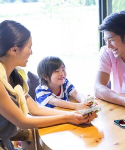 Alternative view of Mattel Games UNO Harry Potter Card Game Movie-Themed Collectors Deck of 112 Cards with Hogwarts Character Images, Gift for Fans Ages 7 Years Old & Up First Edition