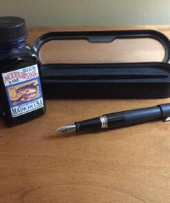 PILOT Metropolitan Collection Fountain Pen, Black Barrel, Classic Design, Fine Nib, Black Ink (91111) 18 71oGyGh8cPL