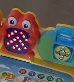 VTech Touch and Learn Activity Desk Deluxe (Frustration Free Packaging) Regular Frustration-Free Packaging 29 71oN0NpuolL