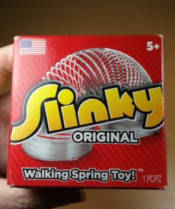 The Original Slinky Walking Spring Toy, Metal Slinky, Fidget Toys, Kids Toys for Ages 5 Up by Just Play 35 71oSAWZuZtL