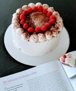 The Perfect Cake: Your Ultimate Guide to Classic, Modern, and Whimsical Cakes (Perfect Baking Cookbooks) 37 71oTyvvS5L