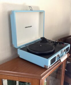 Crosley CR8005D-TU Cruiser Deluxe Vintage 3-Speed Bluetooth Suitcase Vinyl Record Player Turntable, Aqua 34 71os6ecvqDL