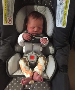 Chicco Keyfit Infant Car Seat and Base with Car Seat, Lilla SuperCinch LATCH Installation 47 71ozBsgiXnL