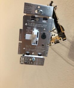 Lutron Toggler LED+ Dimmer Switch | 150-Watt LED, Single-Pole/3-Way | TGCL-153PH-WH | White 1 Pack 46 71ozMZ1QC1L