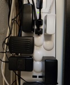 Belkin USB Power Strip Surge Protector - 12 AC Multiple Outlets & 2 USB Ports - 6 ft Long Flat Plug Extension Cord for Home, Office, Travel, Computer Desktop & Charging Brick - White (3,996 Joules) 1 Pack 38 71p68MKnzaL