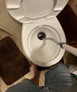 Camco Camper/RV Holding Tank Swivel Stik Rinser | Features Powerful Rotary Cleaning Action & 34-Inches of Flexible Reach | Equipped with 1/4 Turn Shutoff Valve & Ergonomic Easy Grip Handle (40074) Flexible Swivel Stik Tank Rinser Standard Packaging 19 71p84 IZWeL