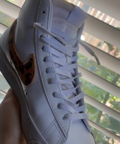 Xpand No Tie Shoelaces System with Elastic Laces - One Size Fits All Adult and Kids Shoes White 37 71pMlA5F1JL