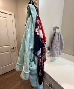 Command Large Traditional Plastic Hook, Brushed Nickel, 1-Hook, 2-Strips, Organize Damage-Free 34 71pdD0Z InL