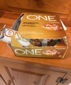 ONE Protein Bars, Cinnamon Roll, Gluten Free Protein Bars with 20g Protein and Only 1g Sugar, Guilt-Free Snacking for High Protein Diets, 2.12 oz (12 Count) 31 71pdaG3b29L