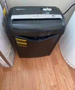 Amazon Basics 6 Sheet Cross Cut Paper and Credit Card Home Office Shredder with 3.8 Gallon Bin, Black 41 71pnub8AkdL