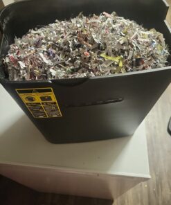 Amazon Basics 12 Sheet Cross Cut Paper and Credit Card Home Office Shredder with 4.8 Gallon Bin, Black 25 71ptAOb2PPL