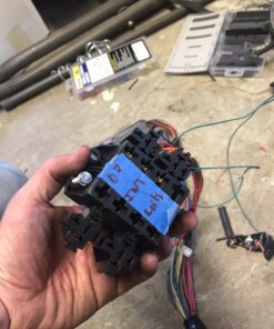 Dorman 85668 Black Fuse Block Holds 4 Blade Fuses 13 71q5 rKS5ML