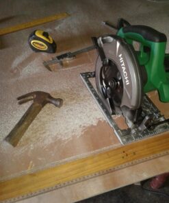 Hitachi C7SB3 15 Amp 7-1/4" Circular Saw 0-55° Bevel Capacity, Blower Function, & Aluminum Die Cast Base 11 71qH8qqwaaL