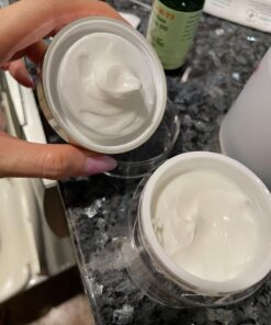 Radha Beauty Moisturizing Miracle Retinol Cream for Face - with 2.5% Retinol, Hyaluronic Acid, Vitamin E and Green Tea. Luxury Night and Day Anti-Aging Wrinkle Cream 1.7 fl oz. 29 71qLJWjvrEL