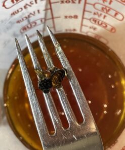 Nate's 100% Pure, Raw & Unfiltered Honey - Award-Winning Taste, 32oz. Squeeze Bottle 32 Ounce (Pack of 1) 36 71qM QawJTL