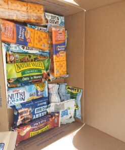 COLLEGEBOX Healthy Snack Box Variety Pack Care Package (35 Count) Gift Basket Kids Teens Men Women Adults Health Food Nuts Fruit Nutrition Assortment Mix Sample College Students Office Final Exams Christmas 35 71qM2aR1Y6L