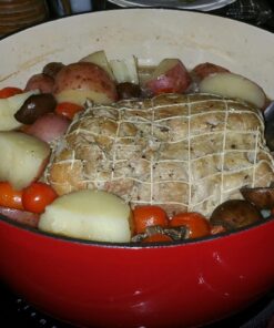 Lodge 6 Quart Enameled Cast Iron Dutch Oven with Lid – Dual Handles – Oven Safe up to 500° F or on Stovetop - Use to Marinate, Cook, Bake, Refrigerate and Serve – Island Spice Red 58 71qSzTjhQhL