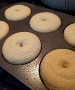 Wilton 6-Cavity Doughnut Baking Pan, Makes Individual Full-Sized 3 3/4" Donuts or Baked Treats, Non-Stick and Dishwasher Safe, Enjoy or Give as Gift, Metal (1 Pan) 1 Pack Wilton Nonstick 6-Cavity Donut Pan 41 71qdYs5qjnL