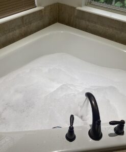 The Honest Company Foaming Bubble Bath | Gentle for Baby | Naturally Derived, Tear-free, Hypoallergenic | Lavender Calm, 12 fl oz 34 71qpQIItKmL