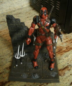 Diamond Select Toys Marvel Select: Deadpool Action Figure,Red,black,Standard 34 71qpuBegudL