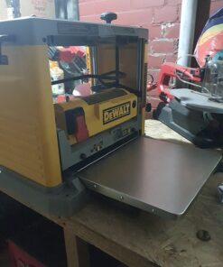 DEWALT Benchtop Planer, 15-Amp, 12-1/2-Inch, 3-Knife Cutter, 20,000 RPM, Corded (DW734) 47 71rHjfyYtTL