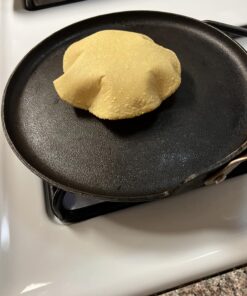 Victoria Cast Iron Tortilla Press, Tortilla and Roti Maker, Made in Colombia, 8 Inches 8" 57 71rNyodWAOL