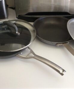 Calphalon Contemporary Hard-Anodized Aluminum Nonstick Cookware, Omelette Pan, 10-inch and 12-inch Set, Black 20 71rPjWfDbtL