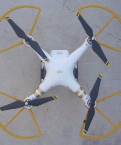 DJI Phantom 2 & 3 Series Carbon Fiber Reinforced Self-Tightening Propellers Props, 24 x 12.7cm, 2 Pack, Black with Yellow Stripes 17 71rPunWbHL