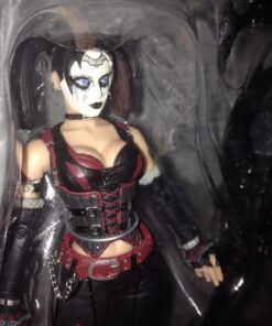 Arkham City: Harley Quinn, Batman, Nightwing, & Robin Action Figure 4-Pack 23 71rVkRrU9L