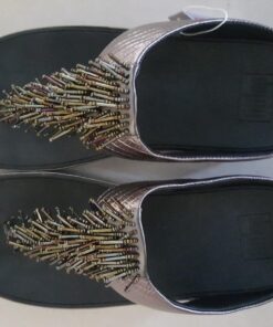 FitFlop Women's Cha Cha Sandal 8 Silver 3 71rYtVkPIUL