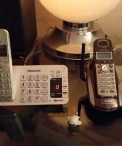 Panasonic Link2Cell Bluetooth Cordless DECT 6.0 Expandable Phone System with Answering Machine and Enhanced Noise Reduction - 5 Handsets - KX-TGE475S (Silver) Five Handsets - KX-TGE475S 36 71rdXSr78IL