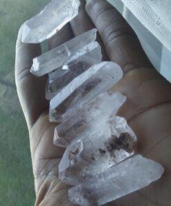 JIC Gem 1 Lb Natural Clear Quartz Crystals Points Bulk Stones and Crystals High Energy Raw White Quartz Crystals Healing Rough Stones Natural Quartz Cluster with Box 1LB 73 71rxskFpmqL