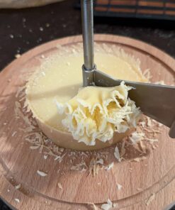 BOSKA Cheese Curler Amigo Stainless Steel - Best for Cheese Wheel or Chocolate - Multifunctional Rust-Proof Shredder - Manual Handheld Flaker - 10 Year Warranty 24 71s QYC9TOL