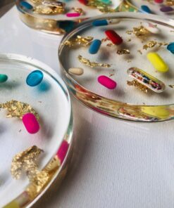 Art ‘N Glow Epoxy Resin for Clear Casting and Coating - 1 Gallon Kit - Perfect for Molds, Crafts, Tumblers, Jewelry, Wood - Food Safe, Non Yellowing, Bubble Free, and Made in The USA 36 71s1UYt6NRL