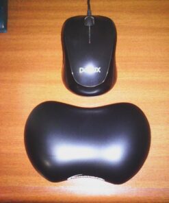 Innovera IVR51452 Softskin Gel Wrist Rest - Black 17 71s6k4P4uYL