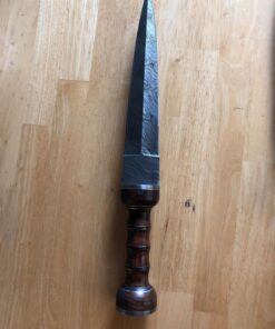 GladiatorsGuild 2607 Custom Handmade Damascus Steel Roman Gladius Sword Dagger Knife Short Sword Red Wood Handle (Replica) 48 71sFRxgYaiL